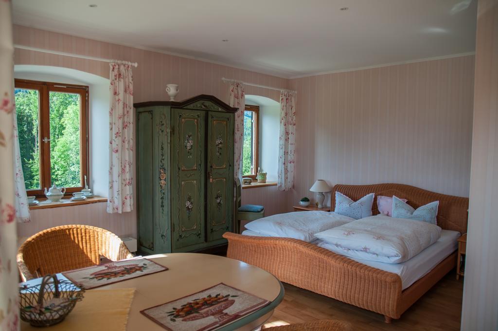 Almbauernhof Apartment Ruhpolding Ruang foto